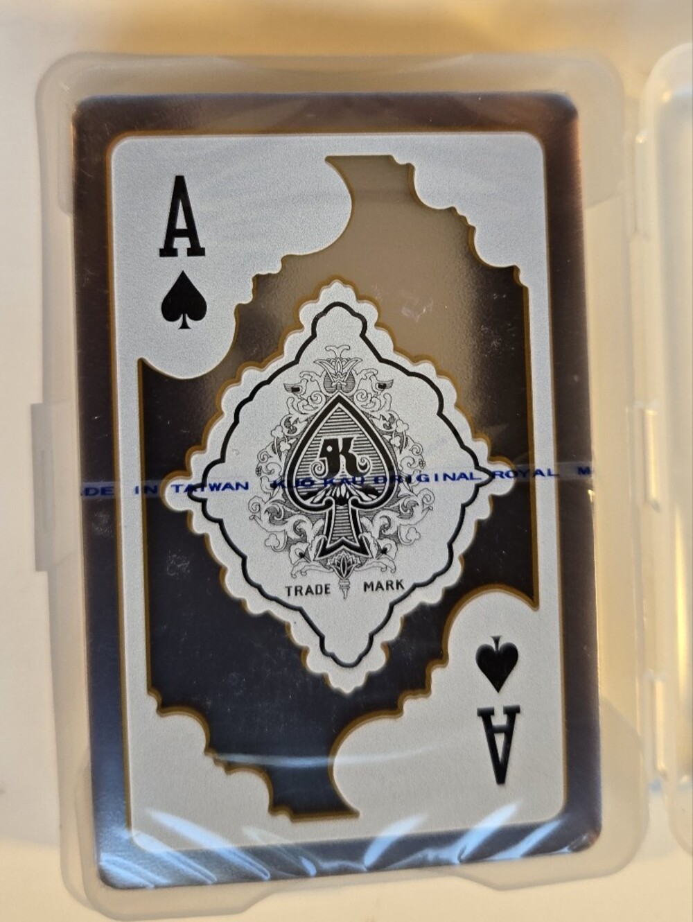 Waterproof Transparent Playing Cards - New In Case - Picture 6 of 8